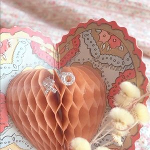 XO Valentine's Day diamond and gold earrings studs